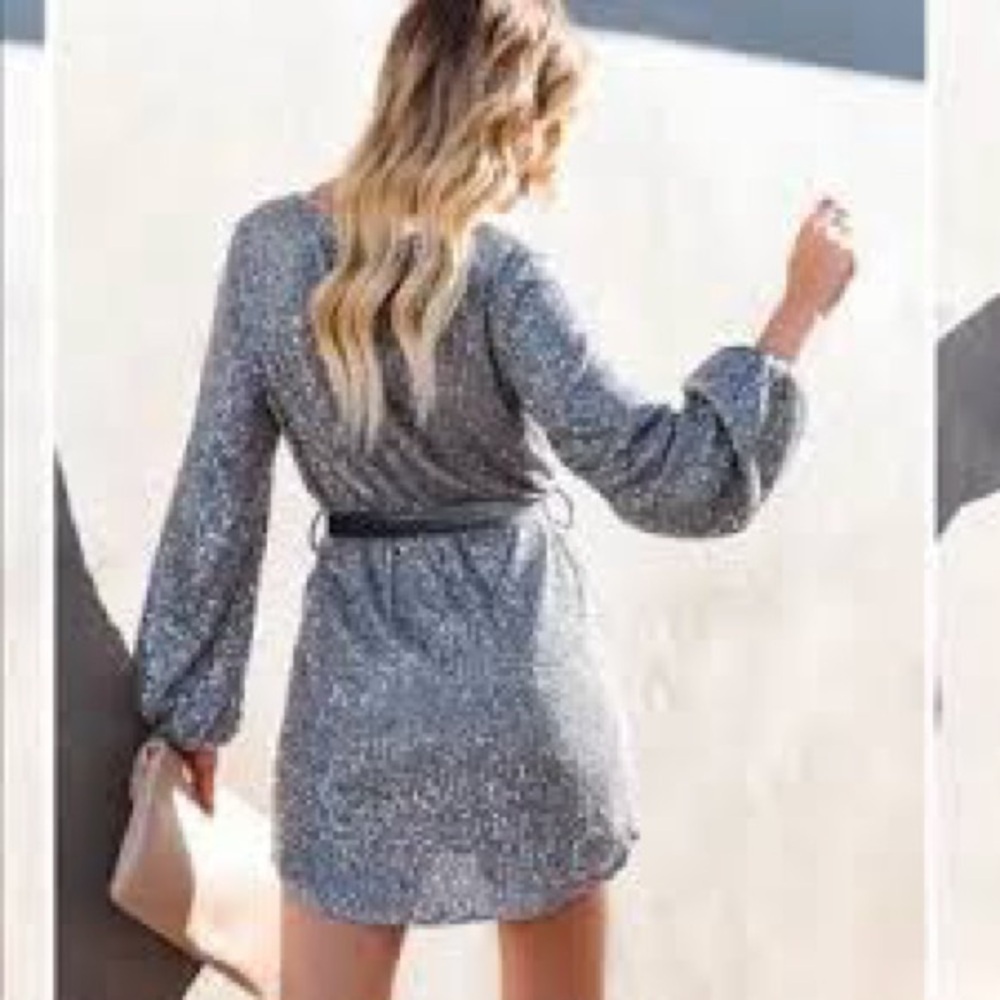 VICI Better than a gift sequin tie dress size small new without tags - Picture 2 of 4